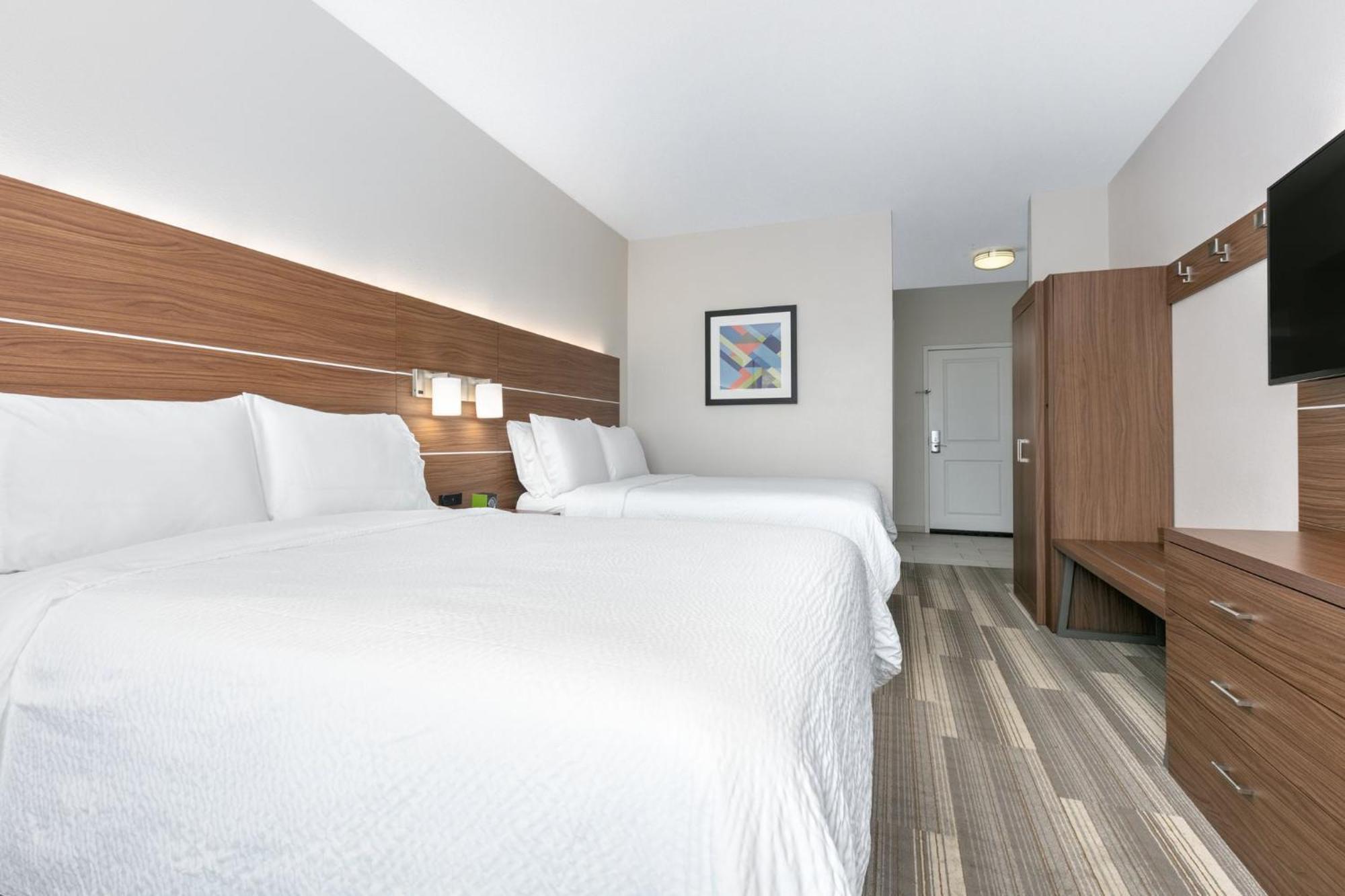 Holiday Inn Express Hotel & Suites Clute-Lake Jackson By Ihg Exterior foto